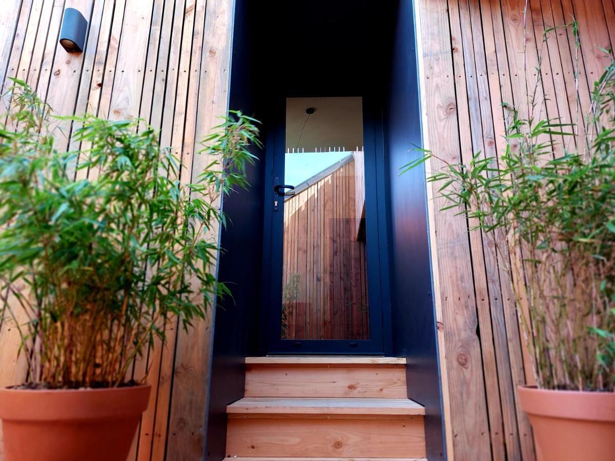 Les Suites De Petit Bomal ดูร์บี ภายนอก รูปภาพ