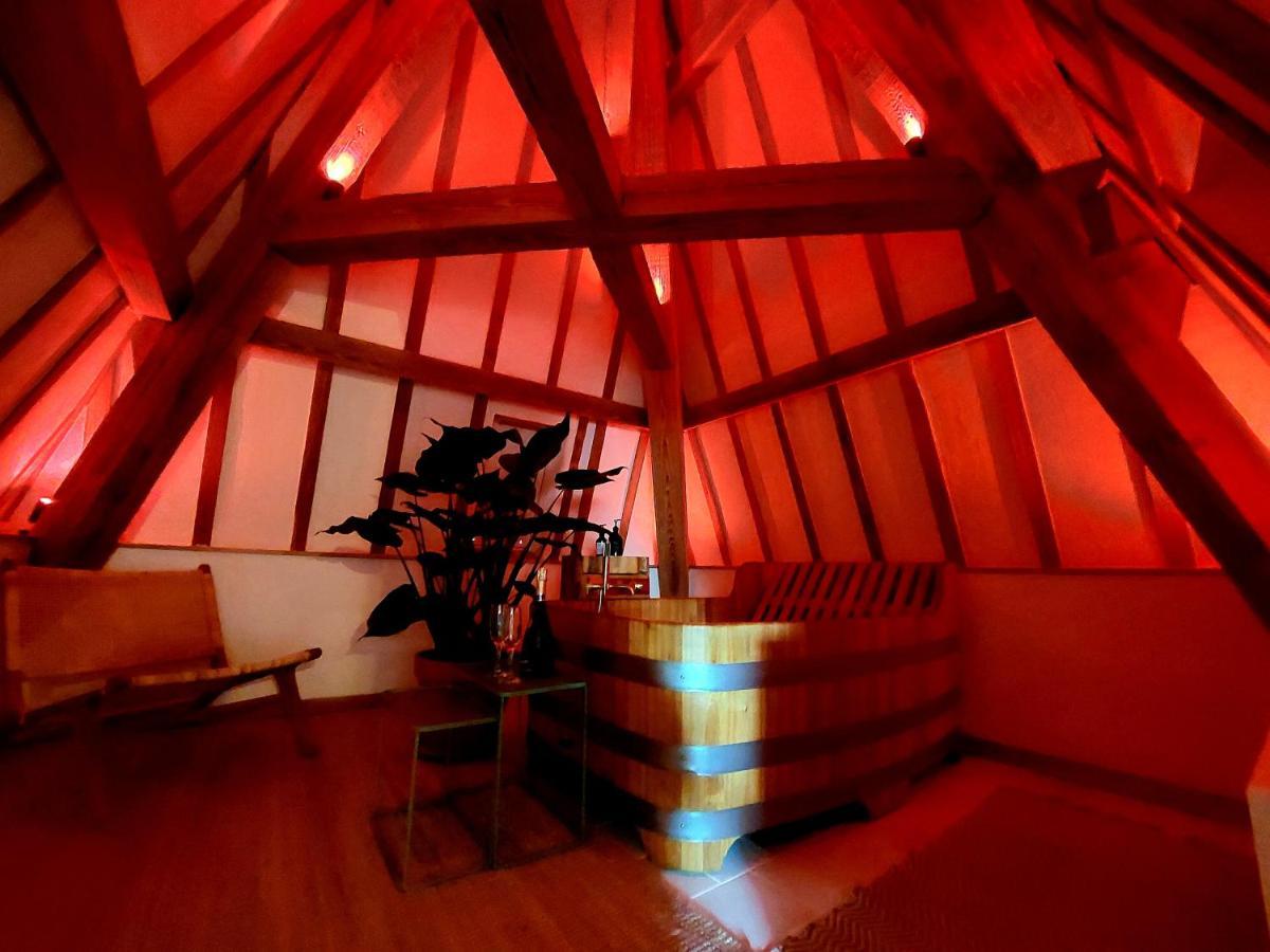 Les Suites De Petit Bomal ดูร์บี ภายนอก รูปภาพ