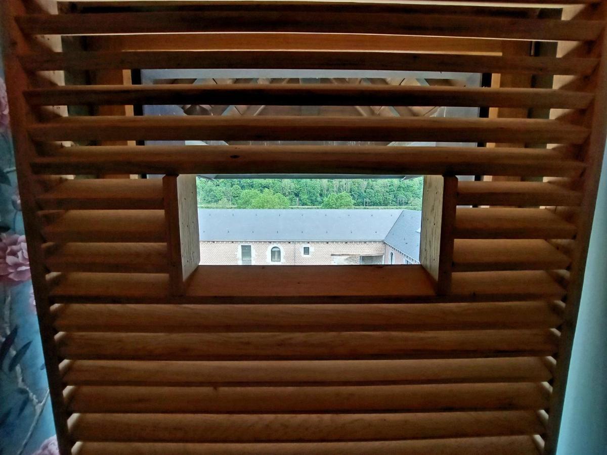 Les Suites De Petit Bomal ดูร์บี ภายนอก รูปภาพ